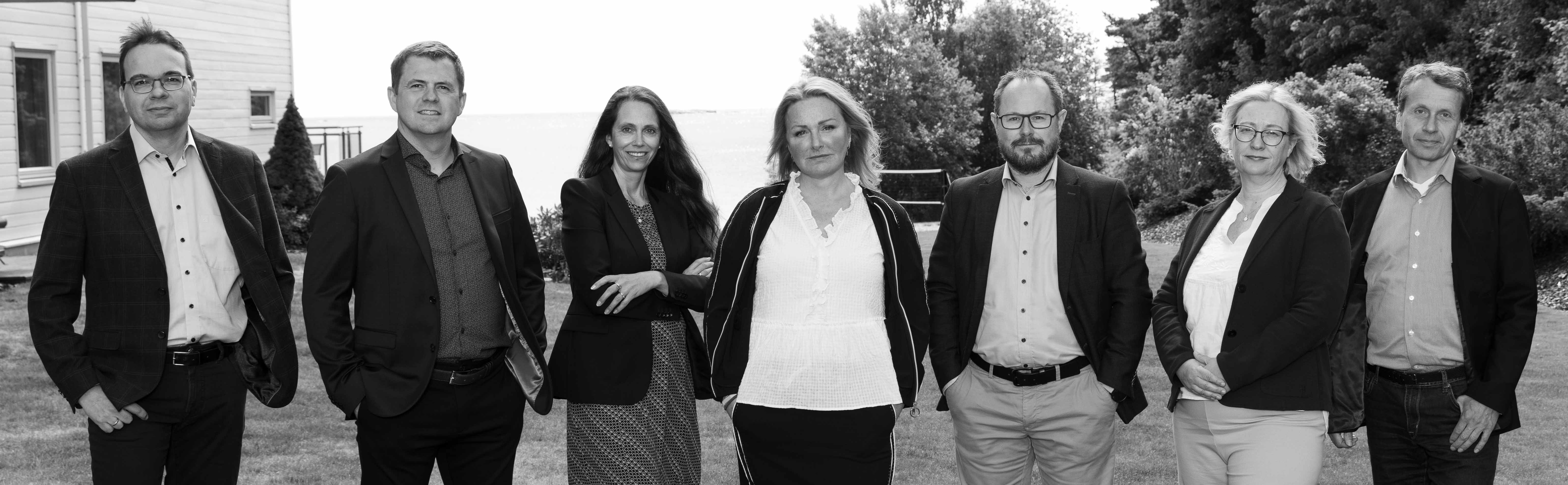 Ledergruppen_sorthvitt_cropped (krediter Mona Hauglid).jpg